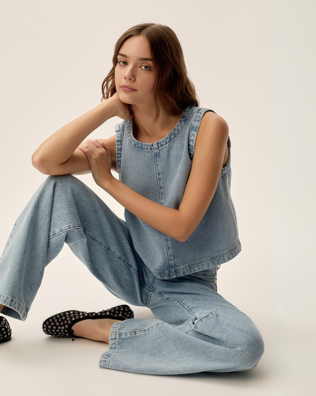 Instagram post with the caption: Louzou + Louela, l’accord denim qui signe la silhouette printemp...